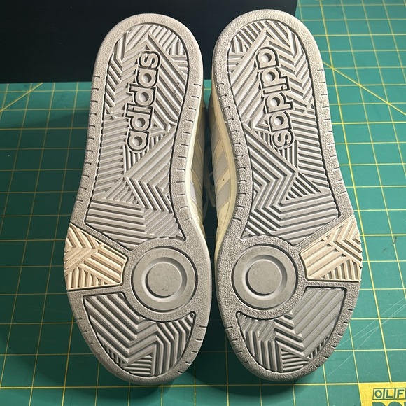 adidas Hoops 3.0 Mid Shoes Gray Cream Sports Women's 8 Shoes Sneakers GZ4560 - Picture 4 of 6